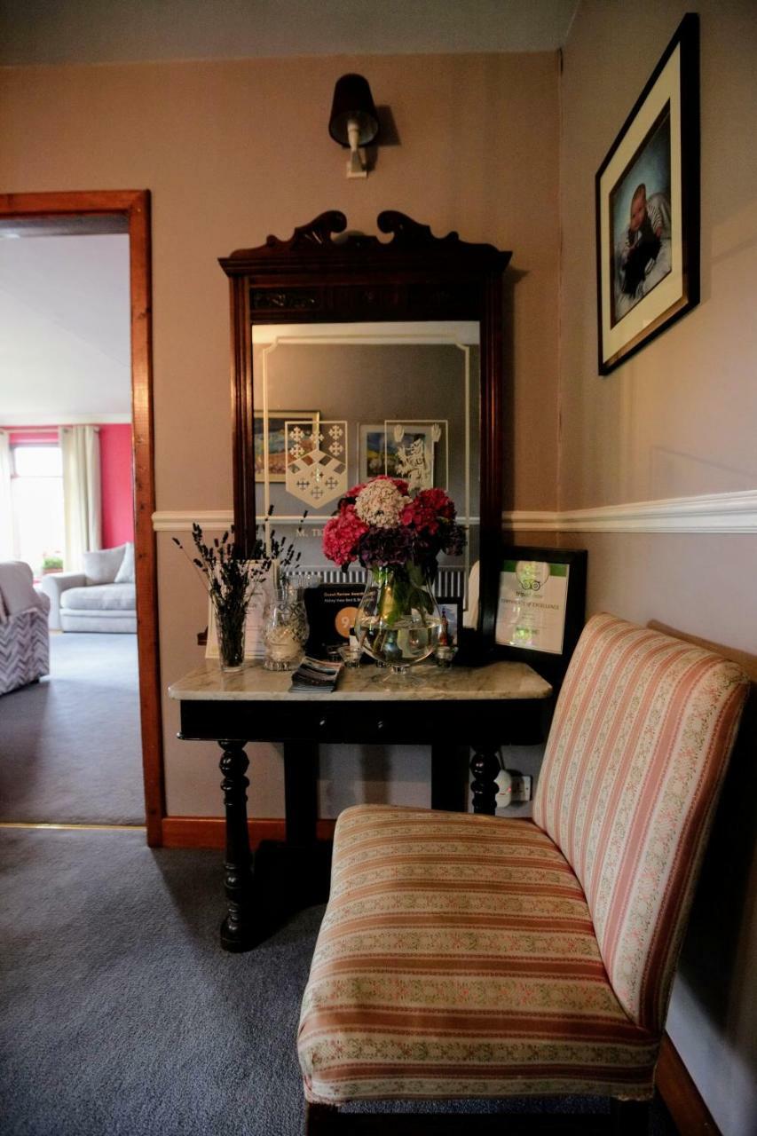גלוואיי Abbey View Bed & Breakfast מראה חיצוני תמונה