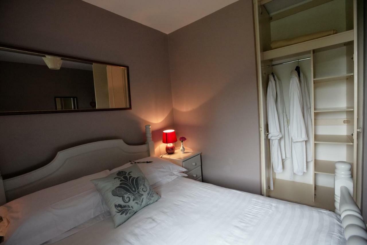 גלוואיי Abbey View Bed & Breakfast מראה חיצוני תמונה