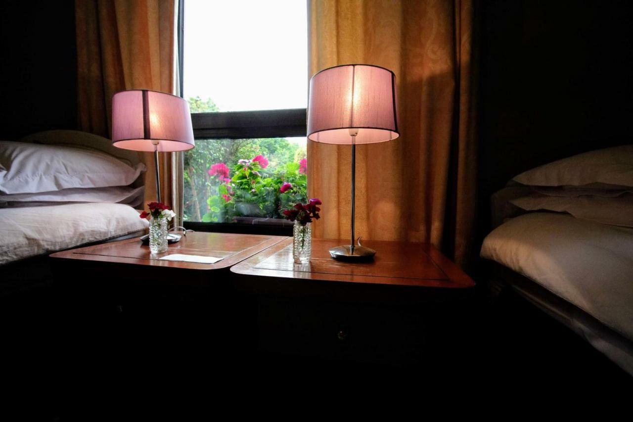 גלוואיי Abbey View Bed & Breakfast מראה חיצוני תמונה