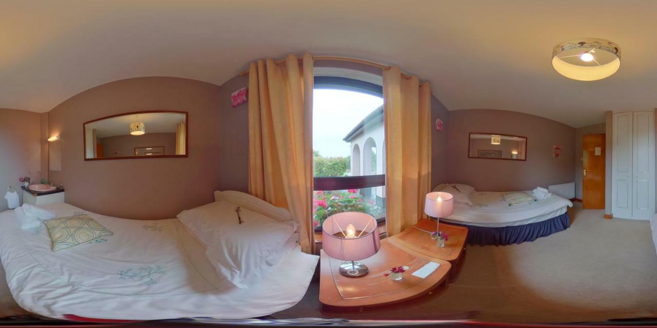 גלוואיי Abbey View Bed & Breakfast מראה חיצוני תמונה